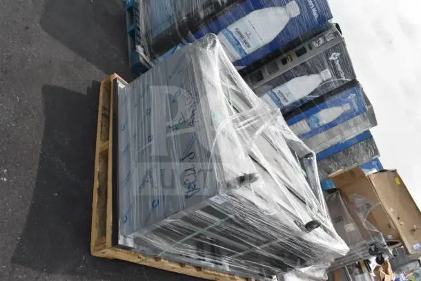 BRAND NEW Duke 883272428 Cutting Table, 96"x54"x36", wrapped, on pallet. Scratch and dent condition with visible markings.