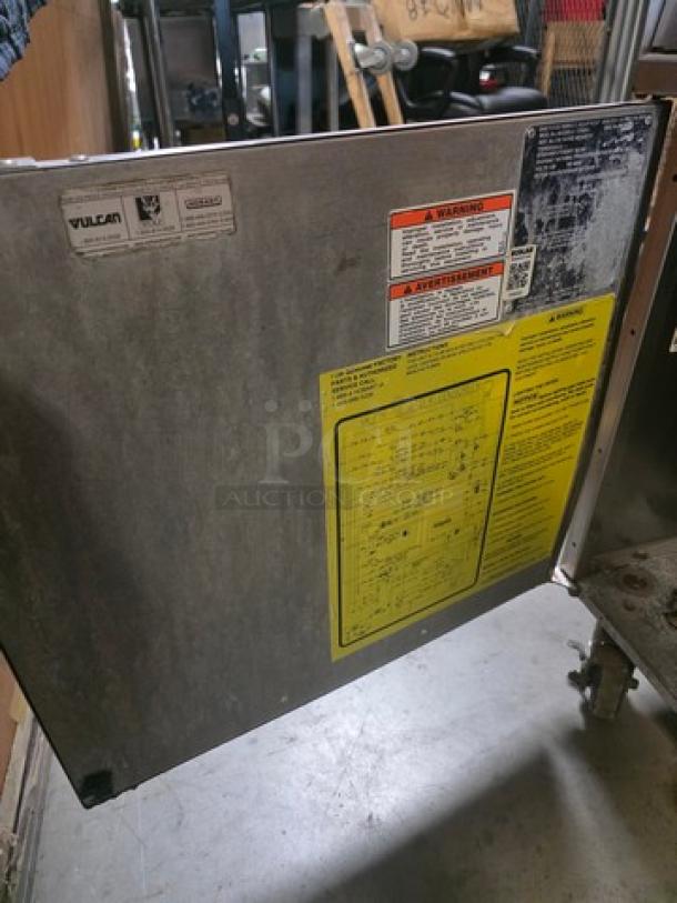 Vulcan ITR85C PowerFry3 gas fryer, 85-90 lb. capacity, floor model, with computer controls, labels visible.