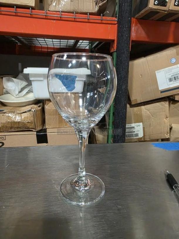 Libbey 3061 Perception 20 Oz. balloon wine glass; clear glass, elegant design, new condition, single glass from boxed set.