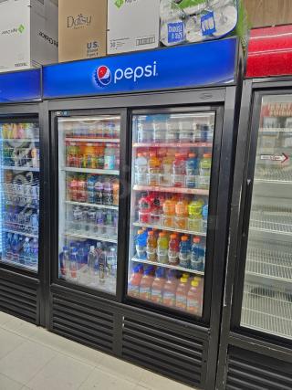 QBD CD45S glass door merchandiser, Pepsi branded, sliding doors, stocked with beverages, tested, working condition.