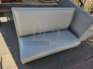 Gray single booth seat BIDX2 in good condition, featuring sturdy construction and cushioned seating. Ideal for restaurant use.