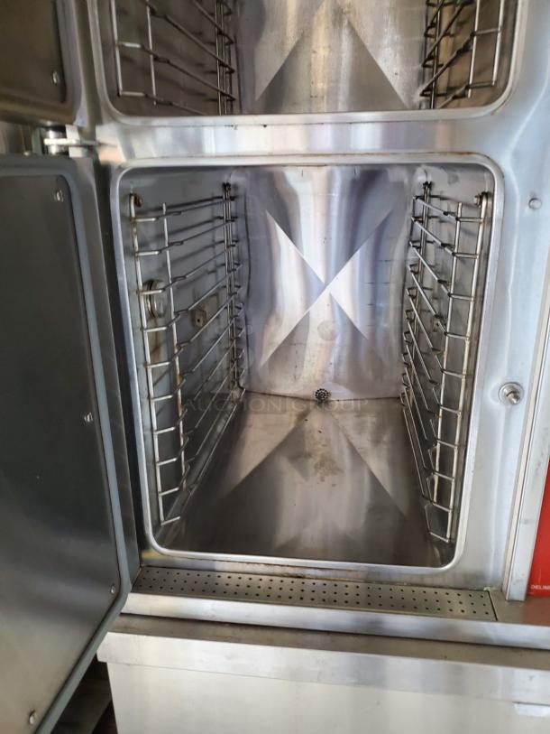 Vulcan VSX10EC Commercial Convection Steamer, stainless steel, inside view, 208V/3PHASE, clean condition, interior racks visible.