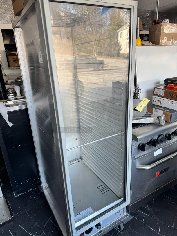 KOOLMORE KM-CH36-SNGL commercial insulated heater cabinet, full-size, combines durability and efficiency, ideal for restaurant use.