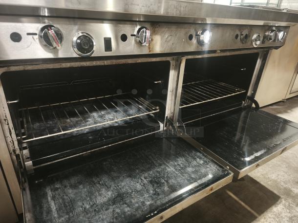 Southbend 4601DD 60" natural gas range with 10 burners, dual standard ovens, 420,000 BTU, commercial grade, used condition.