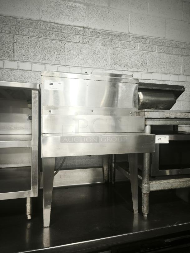 Heavy-duty underbar ice bin and cocktail unit with built-in 7-circuit cold plate, stainless steel, good condition.