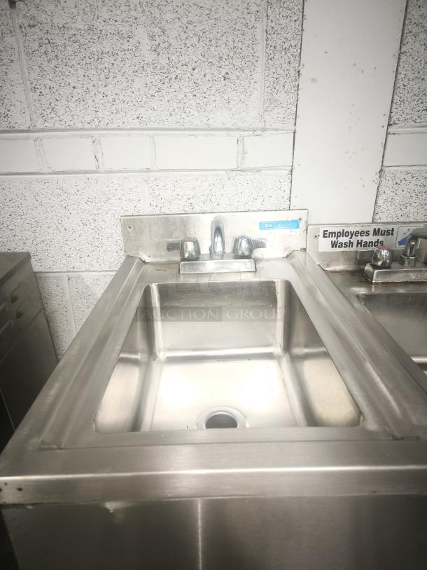 Krowne Bar Drain Board 21-GS24, stainless steel, good condition, integrated faucet, visible "Employees Must Wash Hands" sign.
