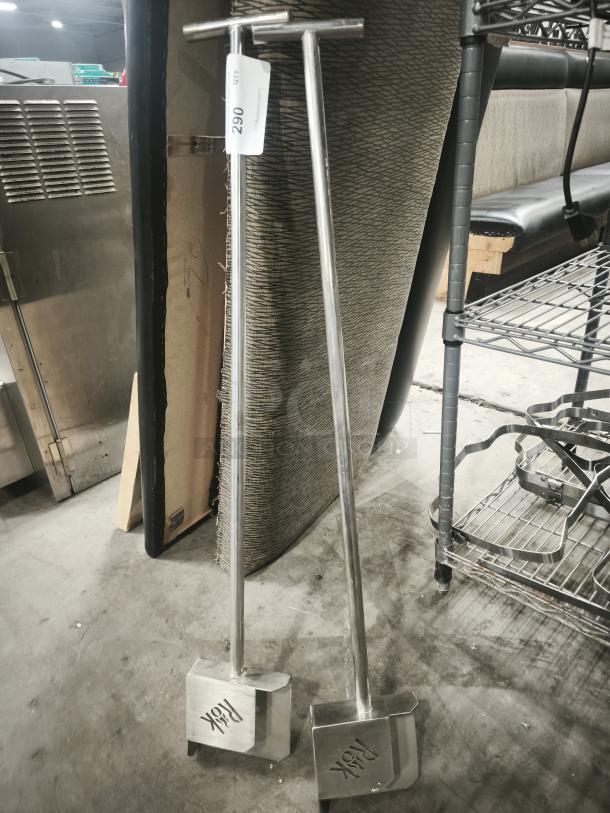 Black Rock Grill rock shovel for steak stones, stainless steel, branded with "Rock" logo, excellent condition, with tag.