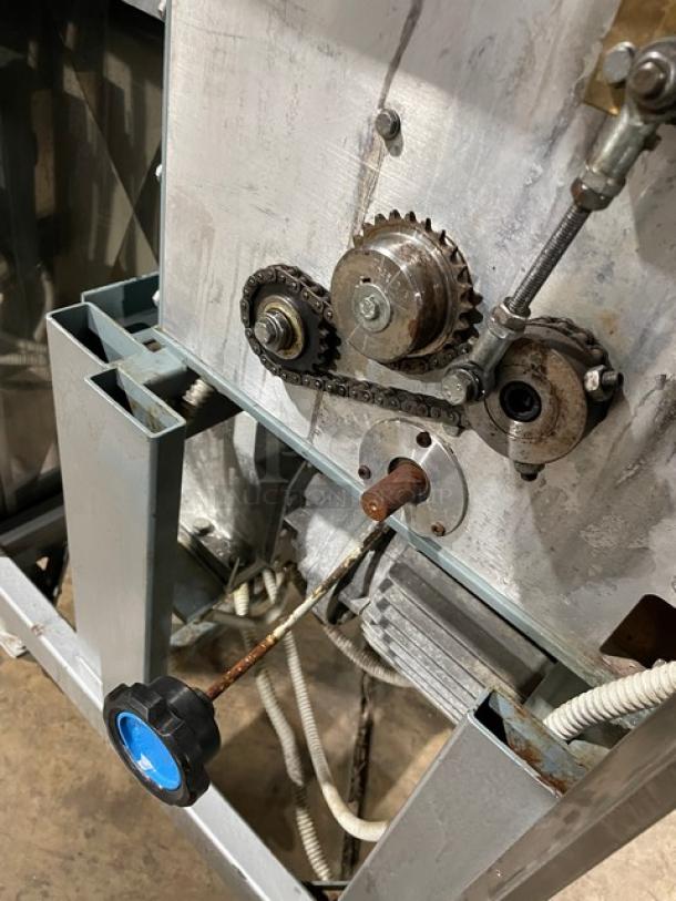 La Baresina BARESINA5.5 stainless steel conveyor pasta machine, electric, on casters, model SN: 10172TVC, 380V.