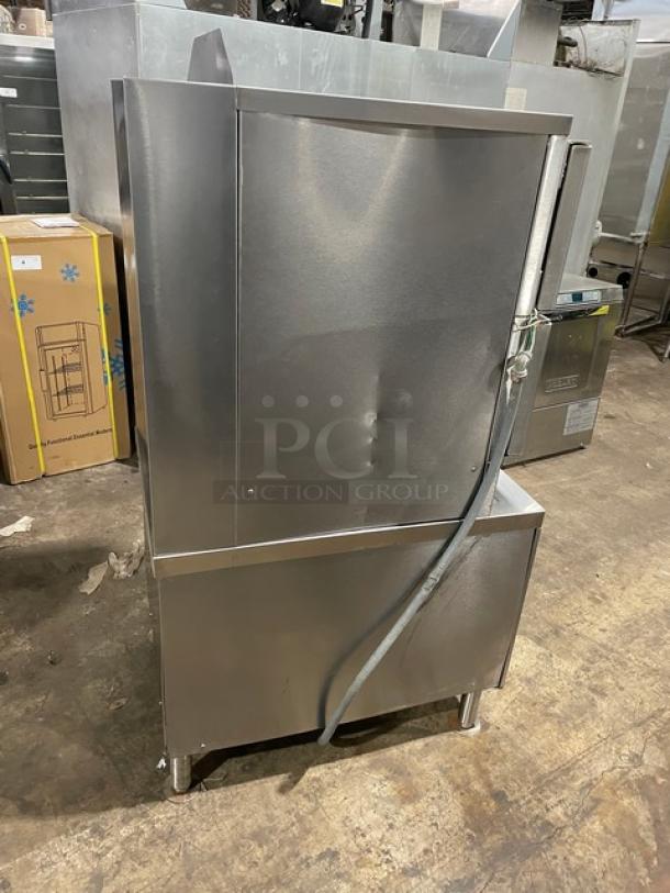 Vulcan VSX24G dual compartment convection steamer, stainless steel, natural gas, 120V 1 Phase, on legs, built-in pan rack.