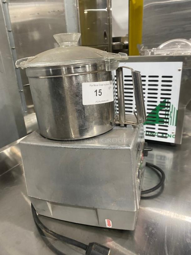 Robot Coupe R602V.V.F food processor with 7 qt stainless steel bowl, 120V 1-phase, countertop model, used condition.