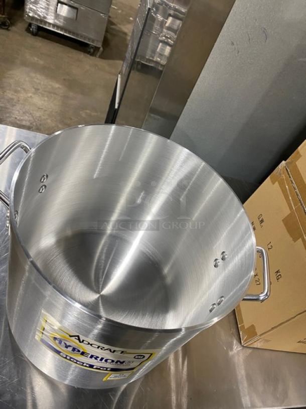 NEW Adcraft Hyperion3 24 Qt. Aluminum Stock Pot, Model H3SP24, with riveted handles. Brand tag visible.