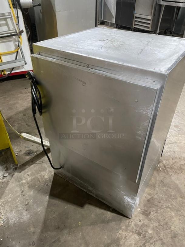 Glastender MFV24GNL 2018 single glass door countertop mug chiller/froster. Stainless steel, black powder coat. 120V 1 Phase.