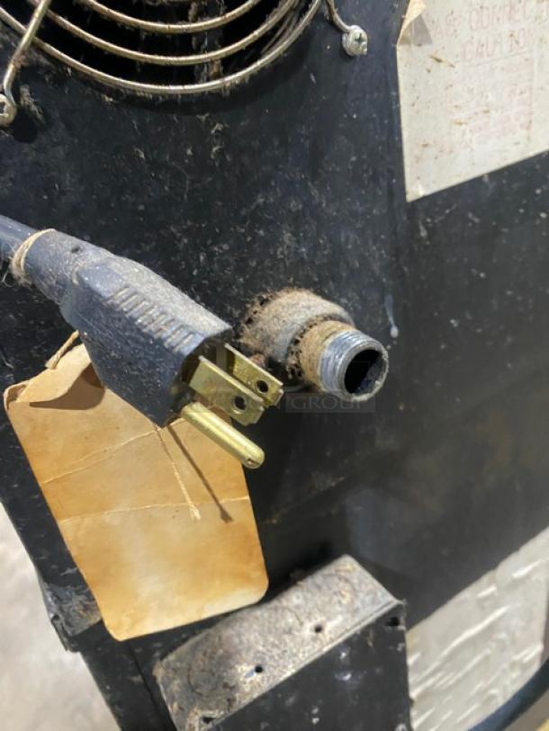 Blodgett convection oven plug and gas connection, showing wiring and worn labeling, part of a dual-unit auction item.