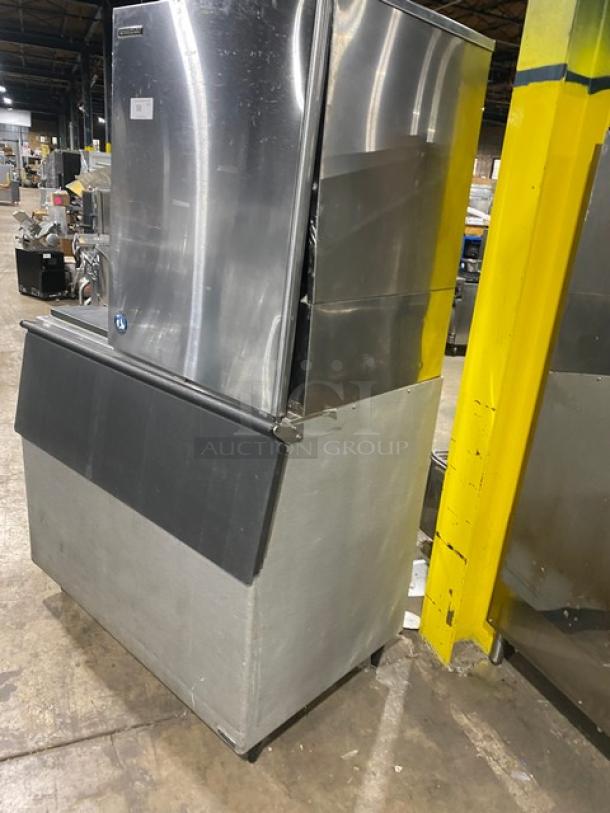 Hoshizaki KM-901MRH commercial ice maker/bin combo, stainless steel, crescent cube style, on legs, 208-230V, 1 phase.