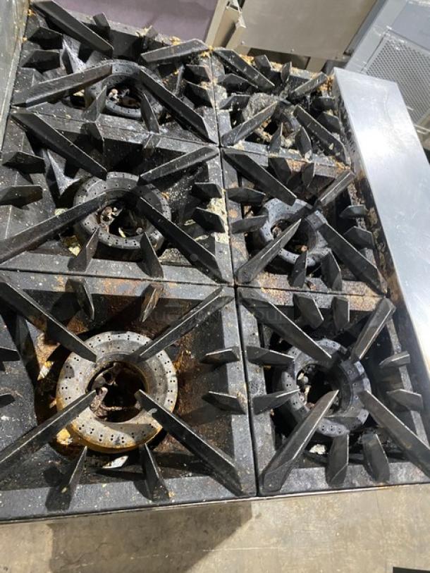 Vulcan V-Series V6B36S 6-burner range/oven, stainless steel, natural gas, late model, wired rack, on legs, 2016.