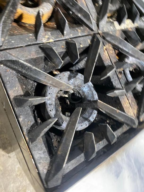 Vulcan V6B36S 6-burner commercial range with stainless steel finish, natural gas-powered, visible wear, 2016 model.