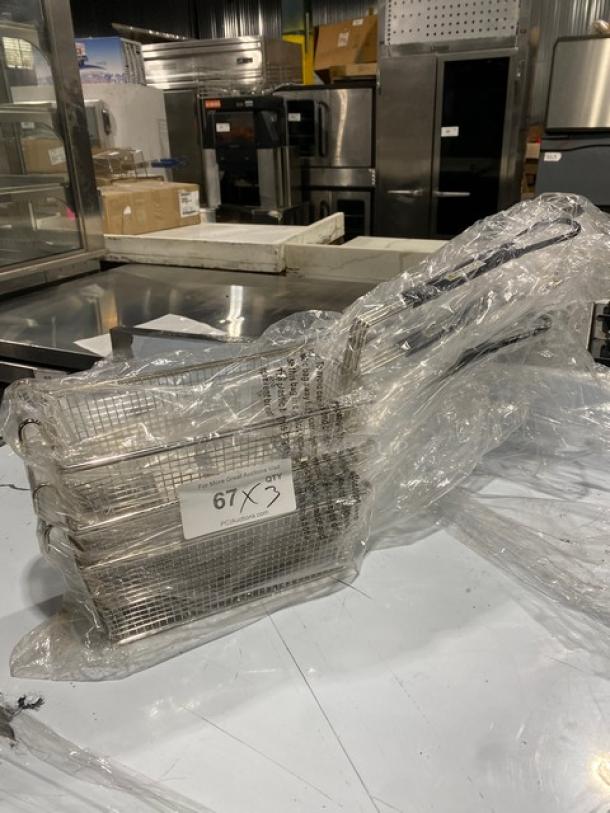 NEW! Adcraft FBR-11571 commercial fry basket, nickel-plated wire mesh, black grip handle, wrapped in plastic, auction item.