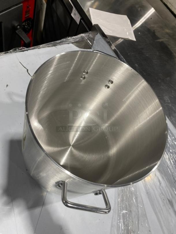 Adcraft Hyperion-3 Series 24 Qt. aluminum stock pot, model H3-SP24, with riveted handles, new condition.