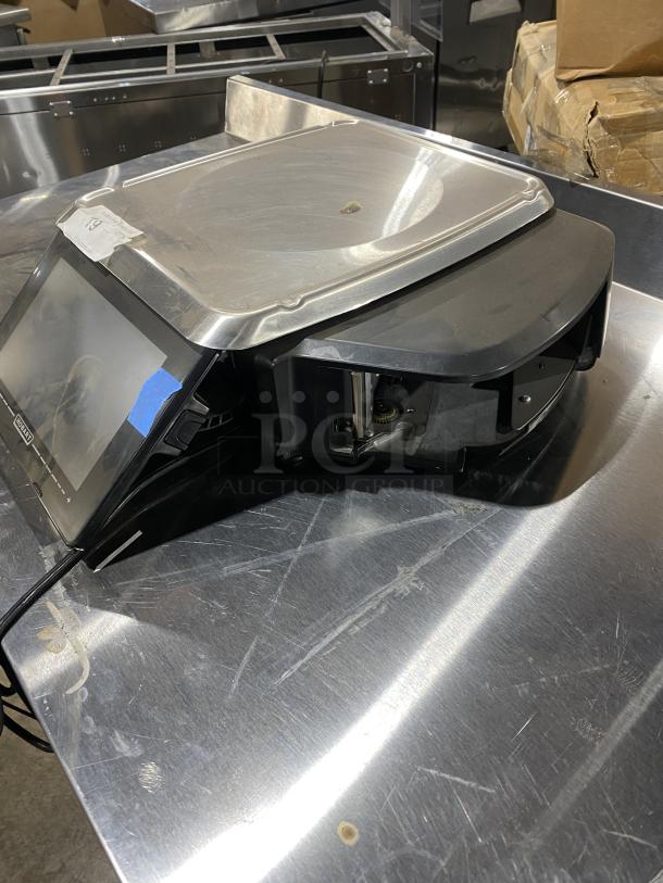 Hobart HTi-7LH4 commercial scale/printer combo with stainless worktop, operator & customer display screen, 120/208-240V.