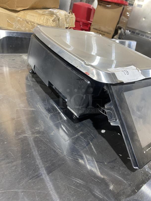 Hobart HTi-7LH4 commercial scale/printer combo with stainless steel worktop, dual display. Model: HTi-7LH4, SN: 45-1223-262.