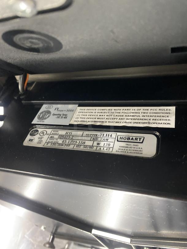 Hobart HTi-7LH4 commercial scale/printer combo with stainless steel top, dual display, 120/208-240V. Serial: 45-1223-262.