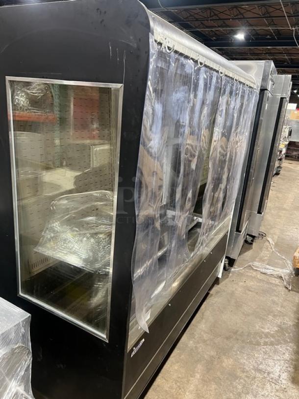 Federal Industries RSSD678SC5 black open-air merchandiser display case, 120V, 1 Phase, transparent curtain front, good condition.