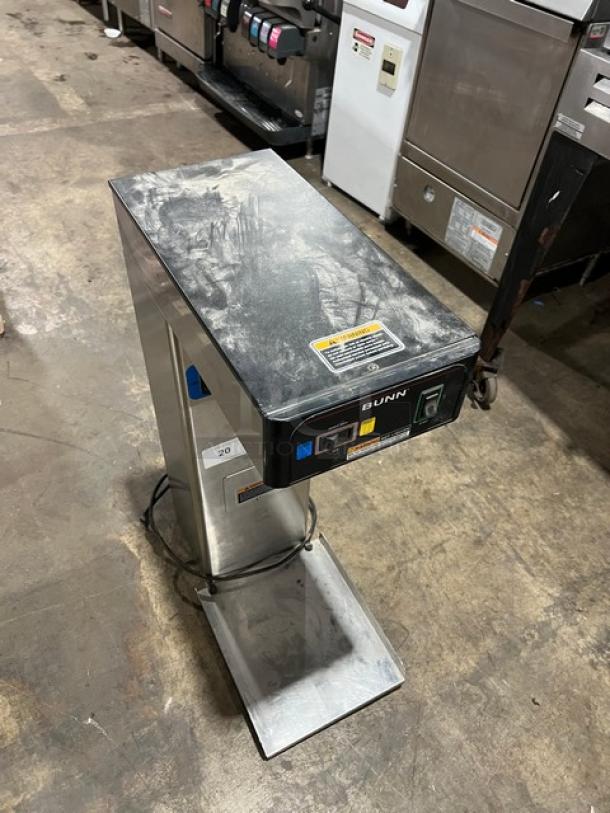 Bunn TB6Q Quick Brew 3 Gal. Automatic Twin Iced Tea Brewer, stainless steel, electric, 120V, 1 phase, countertop model.