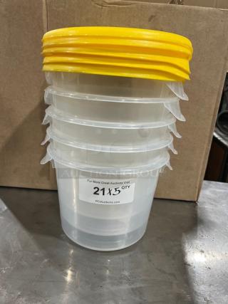 NEW Rubbermaid Commercial 6 Qt. Clear Polycarbonate Food Storage Containers with Yellow Lids, set of 5, new condition.