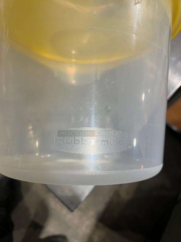 NEW Rubbermaid 6 Qt. Clear Polycarbonate Food Storage Container with Yellow Lid. Brand logo visible, durable design.