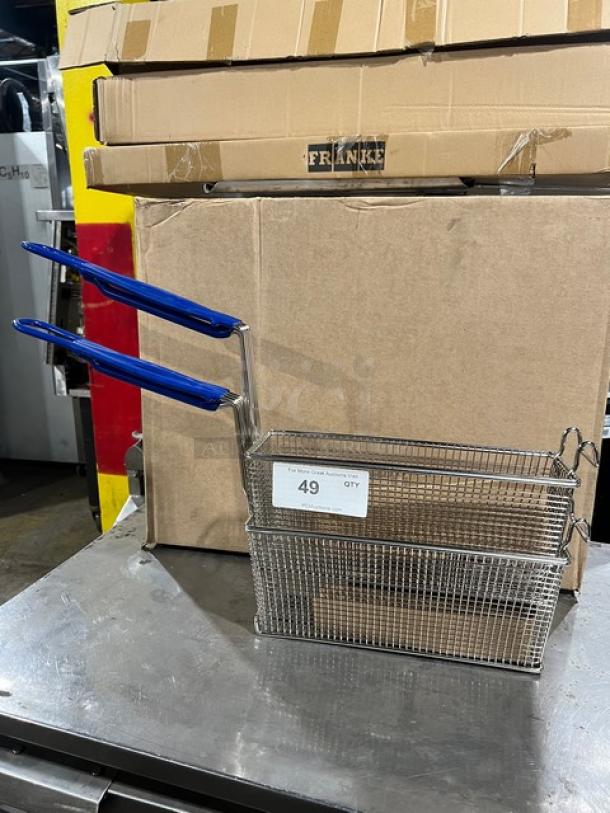 Commercial wired mesh fry basket with front hook, blue non-slip grip handle. New condition, includes box label indicating quantity 49.