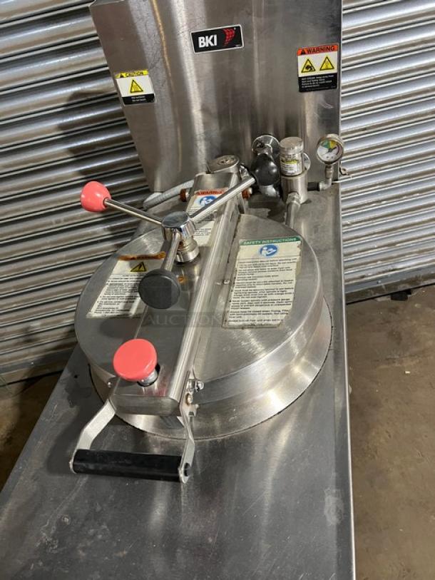 BKI LPFF electric pressure fryer, stainless steel, color-keyed locking spindle, lid-lock system, 208V 3 phase, on casters.