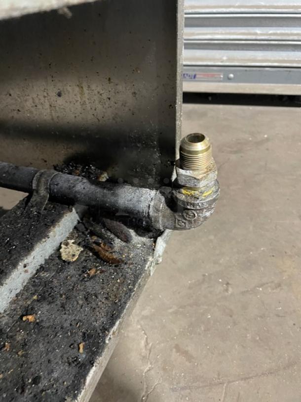 Asber Commercial Stainless Steel Natural Gas Fryer, Model AEF4050SENG, showing gas connection detail.