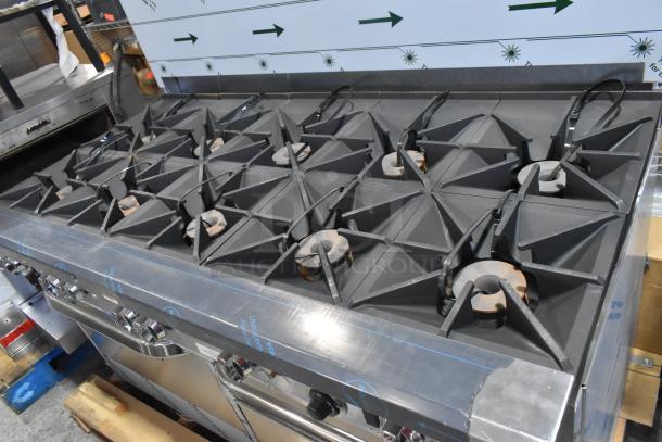 Brand new 2021 Southbend 4601DD 10 burner range, stainless steel, natural gas, dual ovens, backsplash, pristine condition.