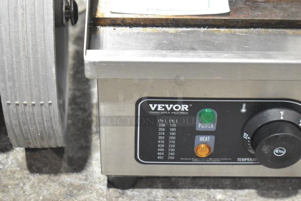 Vevor HT-820 stainless steel flat top griddle, electric, 230V, countertop design. Features power and heat indicators.