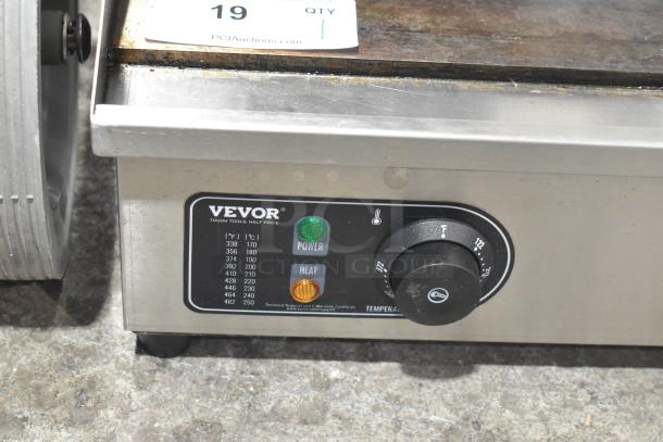 Vevor HT-820 stainless steel electric griddle, 230V, with temperature controls and power indicators. Slight wear visible.