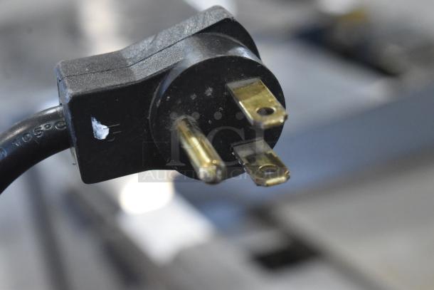 Plug detail of Beverage Air UCR36A Stainless Steel Commercial Undercounter Cooler. 115 Volts, 1 Phase power plug.