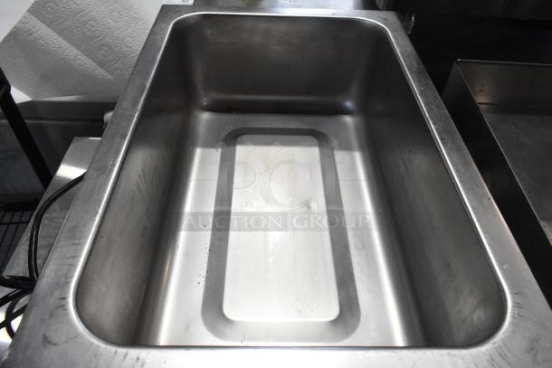 2022 Avantco 177W50CKR stainless steel commercial countertop food warmer, in good condition. 120 volts, 1 phase.