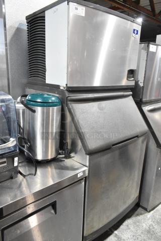 Stainless steel Manitowoc ID0606W-261 ice head on S570 bin. Commercial, 208-230V, 1 phase. Minimal wear.