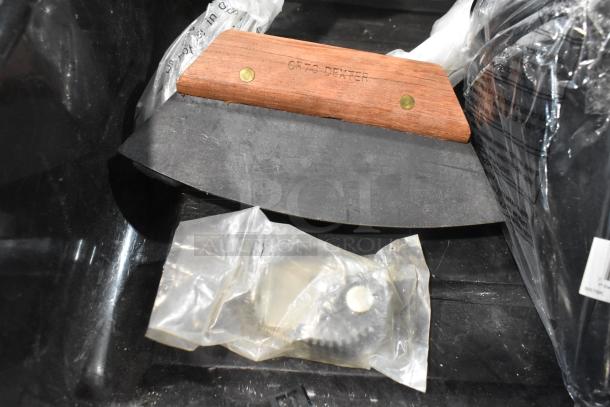 12 brand new items including a pail opener with a wooden handle. Includes funnels and gloves, ideal for various tasks.