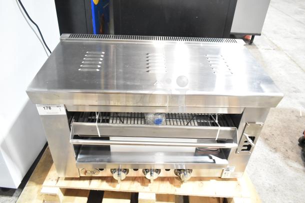 BRAND NEW Cooking Performance Group Stainless Steel 34" Natural Gas Infrared Salamander Broiler, 36,000 BTU, Model 351S36SBN.