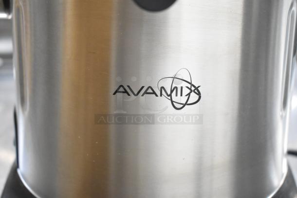 AvaMix 928JE700 stainless steel juice extractor with pulp ejection, branded, 120V, brand new with cosmetic scratches.