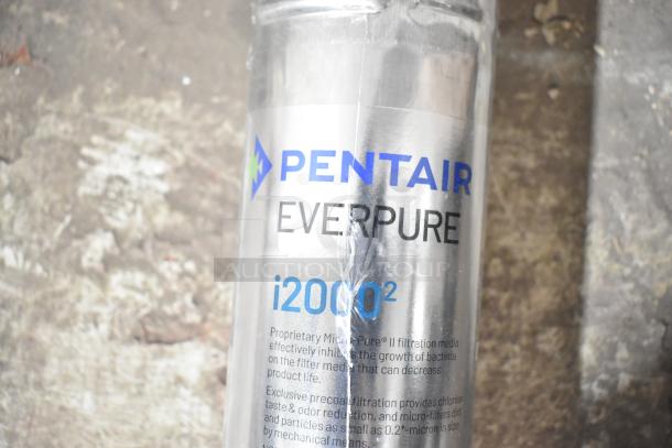 Pentair i2000 Everpure filtration cartridge, brand new, scratch and dent condition, visible label with specifications.