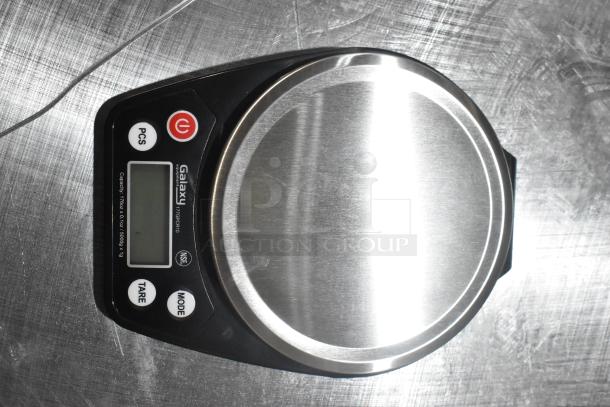 Brand new Galaxy 177GPCR10 digital portion control scale, 10 lb capacity, sleek design, ideal for precise measurements.