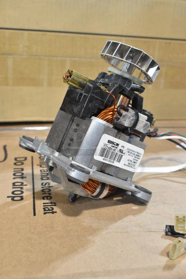 Brand new Vitamix 062467 motor for blenders, scratch and dent condition. Label visible with product details.