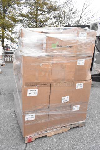 Pallet of 50 new scratch and dent Detroit Forming Inc hinged food containers, model LBH-874, 7" x 6" x 2.5".