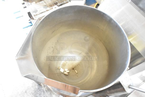 Brand new 2021 Groen TDH-48C stainless steel 12-gallon steam tilting kettle, natural gas, 52,000 BTU.