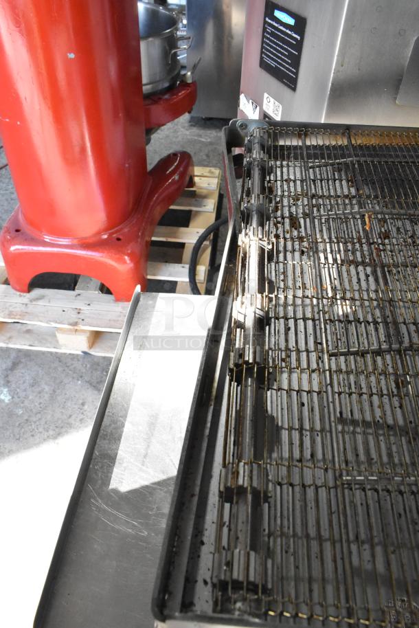 Turbochef HhC2020 rapid cook conveyor oven, stainless steel, electric, 208/240V, 3 phase, used condition.