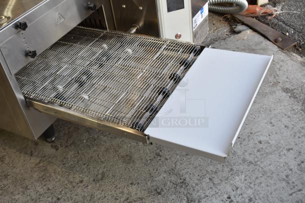 Cooking Performance Group 351ICOED stainless steel conveyor pizza oven, 240V, 1 phase. Brand new, scratch and dent condition.