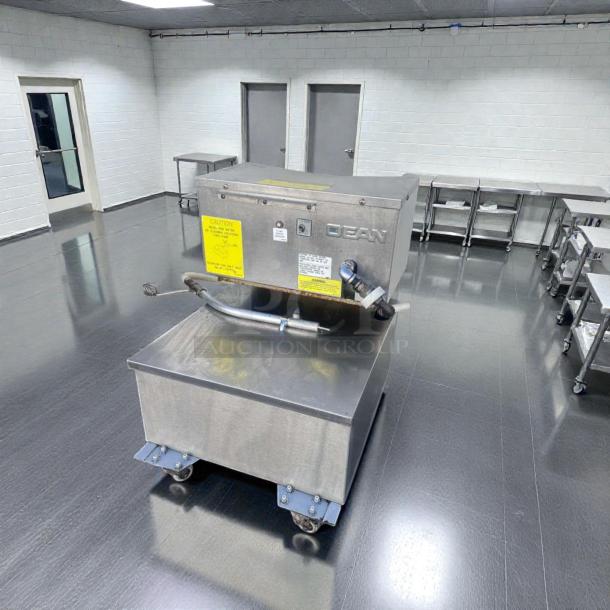 Dean UFM90U80 portable fryer oil filter in premium condition, NSF & UL listed, 110-120V, fully tested and working.