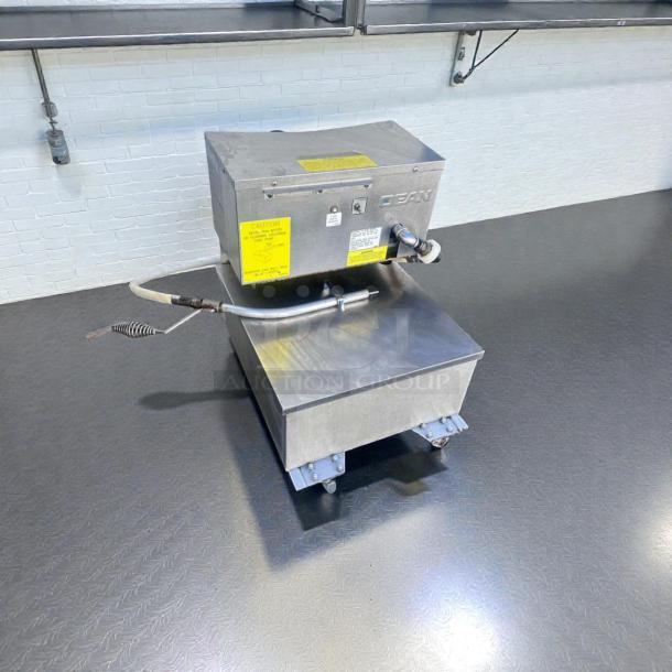 Dean UFM90U80 portable fryer oil filter, stainless steel, 110-120V, premium condition, NSF & UL listed, fully tested.